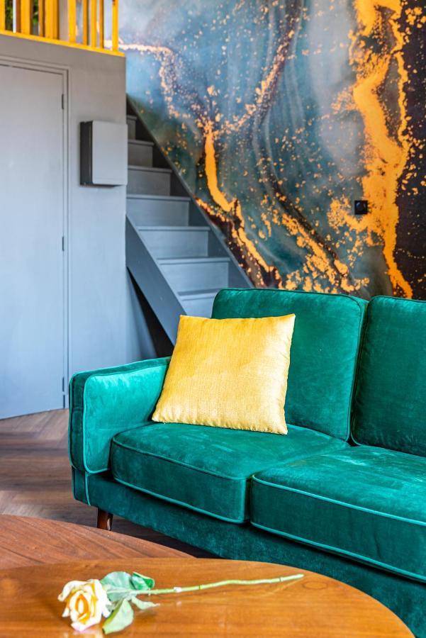 Loft En - Duplex Terrasse Coeur Historique Avec Vue Dégagée&parking Souterrain Offert La Ciotat